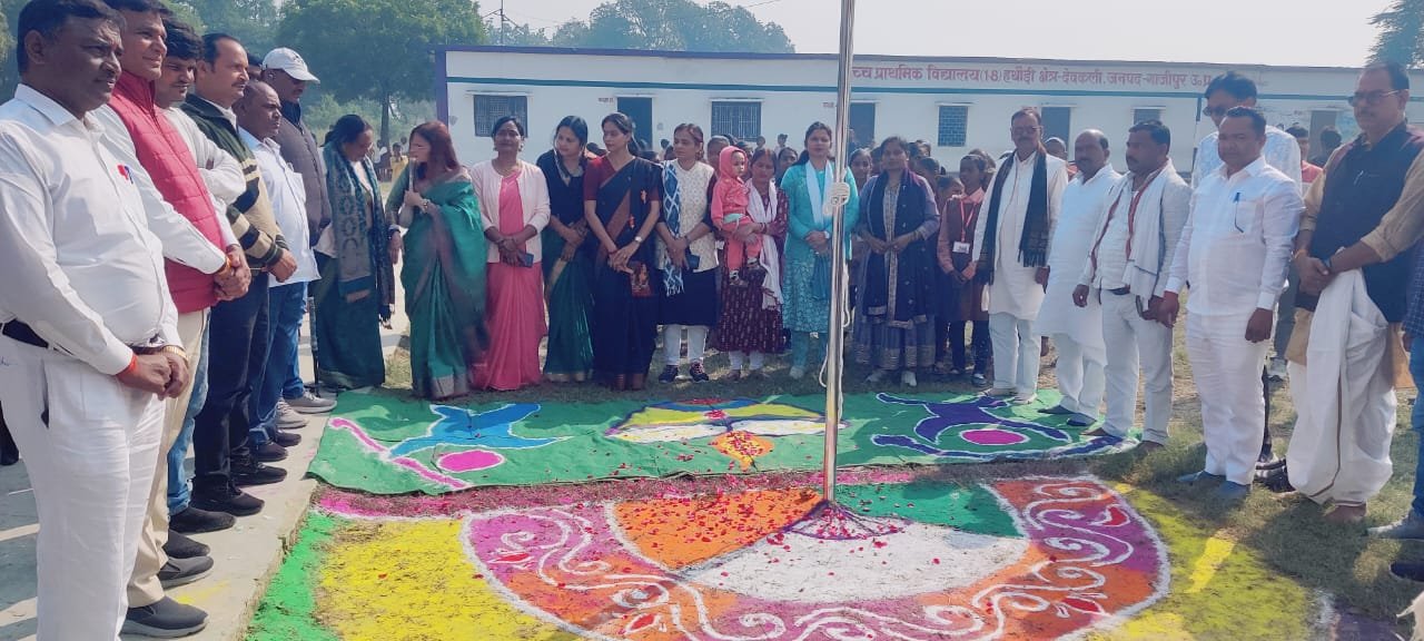 हथौड़ी स्थित उच्च प्राथमिक स्कूल पर न्याय पंचायत स्तरीय बाल क्रीड़ा प्रतियोगिता का आयोजन