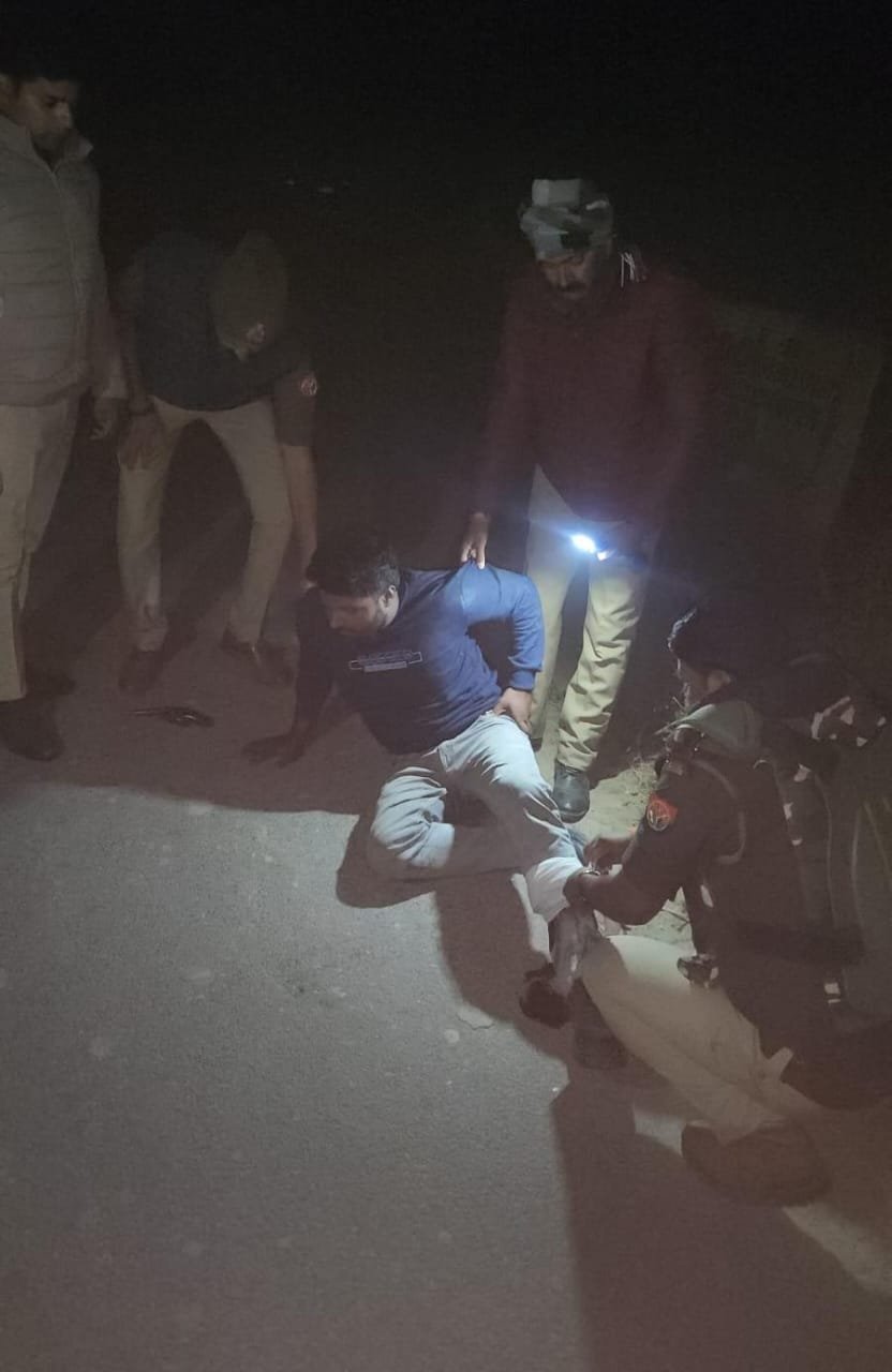 पुलिस मुठभेड़ में चार अंतरराज्यीय ट्रैक्टर गिरफ्तार