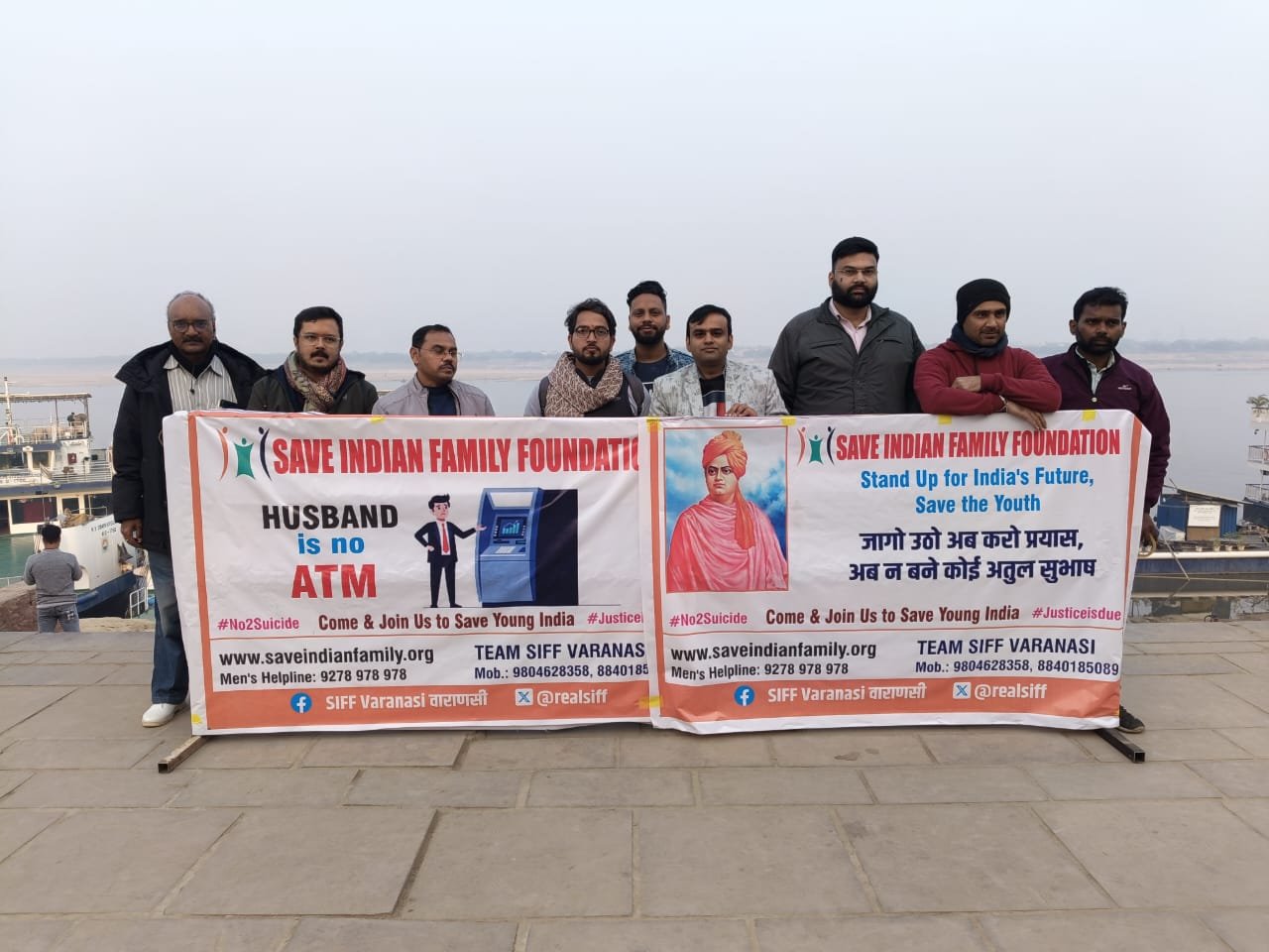 सेव इंडियन फैमिली फाउंडेशन (SIFF) स्वयं सेवी संगठन NGO की वाराणसी टीम की तरफ से स्वामी विवेकानंद के जन्मदिवस पर उनका जन्मदिन युवा दिवस के रूप में मनाया गया